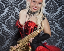 saxophone spielerin